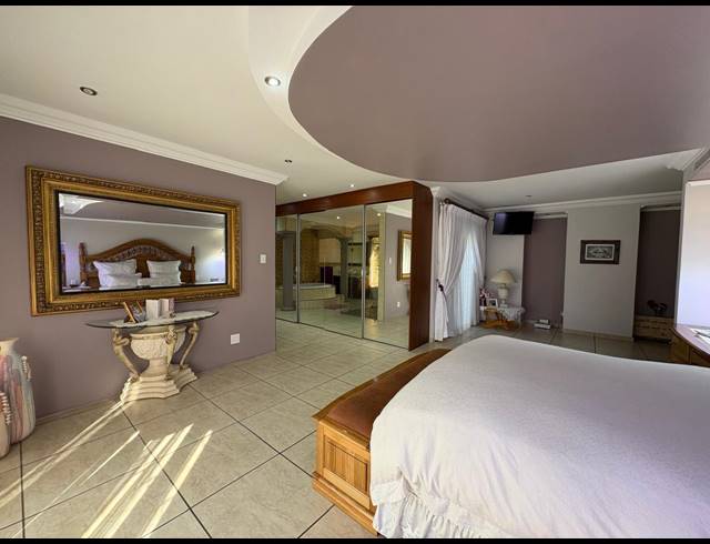 6 BEDROOM HOUSE FOR SALE IN MEYERTON EXT 6